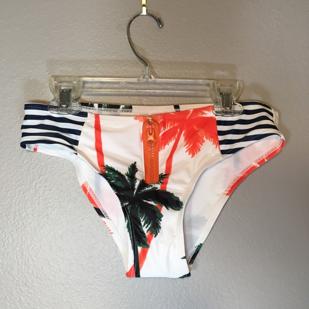 MOVING SALE!!! Hawaiian inspired swimsuit - Picture 4 of 6